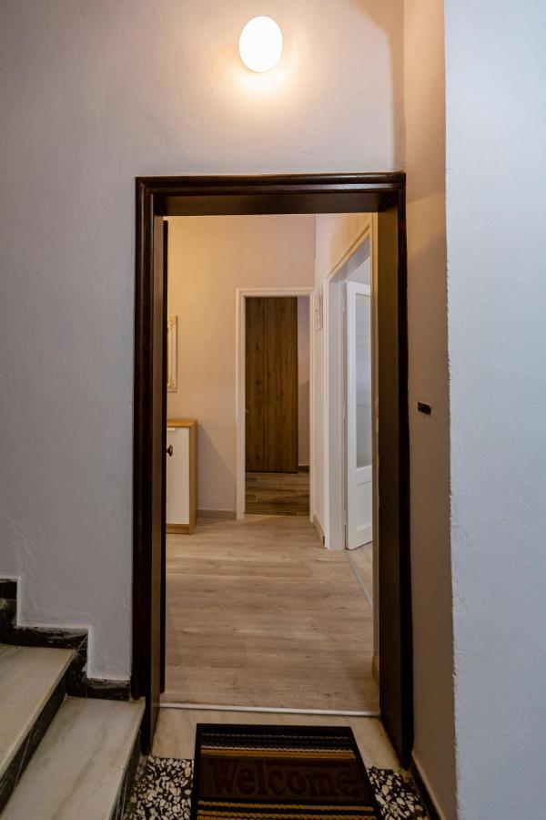 H&G Old Town Apartment コルフ島 エクステリア 写真