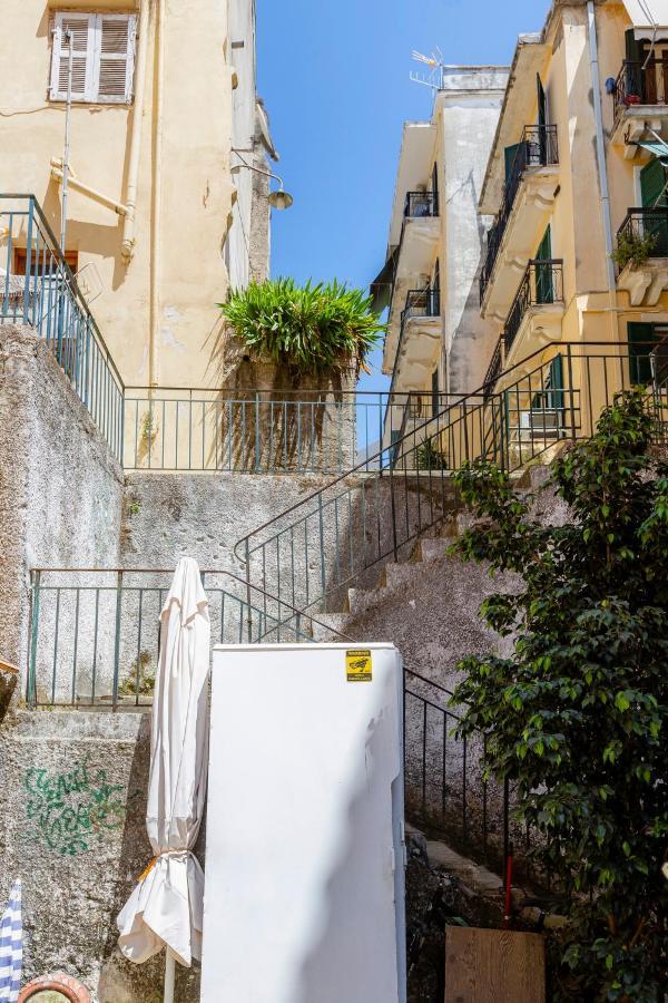 H&G Old Town Apartment コルフ島 エクステリア 写真