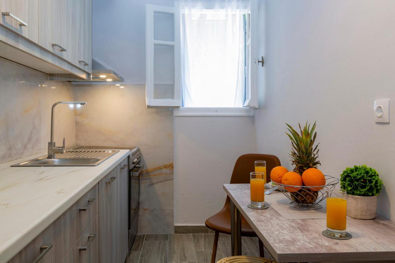 H&G Old Town Apartment コルフ島 エクステリア 写真